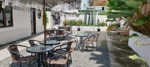 Photo Outdoor dining